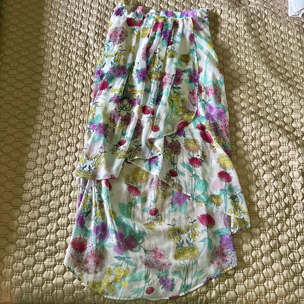 Bisou Bisou flowy skirt!